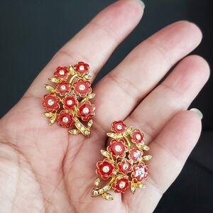 JBK Camrose and Kross Red Enamel Flower Rhinestone Clip On Earrings Gold Tone